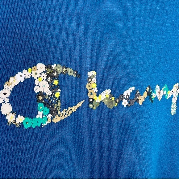 NEW Champion size XL French Terry Sweatshirt Blue Floral Logo Cropped Relaxed - Picture 5 of 11